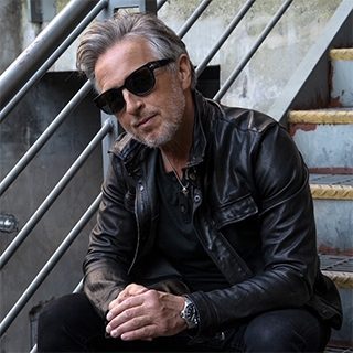 26 05 22 Colin James Blues Trio 320